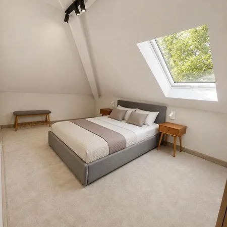 The Ohrid Loft 12 Warna